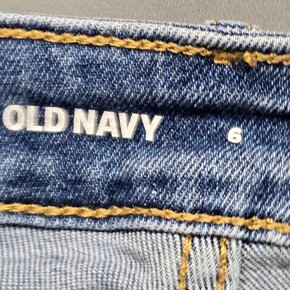 Distressed Blue Jeans - Picture 4 of 9